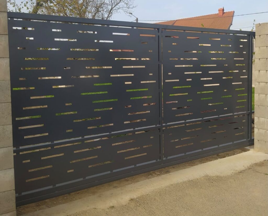 Poartă Metal - Antracit (RAL 7016)